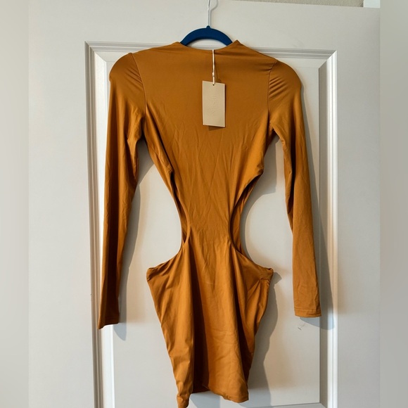 NEW Meshki Brielle Cut Out Long Sleeve Mini Dress Orange Yello Size Small NWT - Picture 4 of 6
